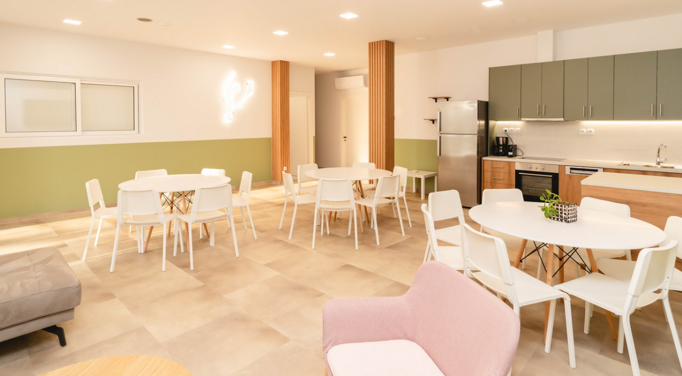 2η επιλογή: Εκπόνηση και εφαρμογή εξατομικευμένου πλάνου θεραπείας- εκπαίδευσης και αποκατάστασης: